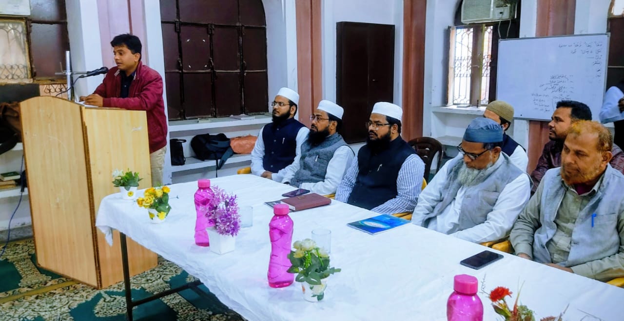 صفاانسٹی ٹیوٹ کے زیراہتمام میڈیالٹریسی کے عنوان سے پروگرام کاانعقادصحافی غفران نسیم،صحافی سعودالحسن،مفتی منورسلطان ندوی ،اور مولانامصطفی ندوی مدنی کاخطاب